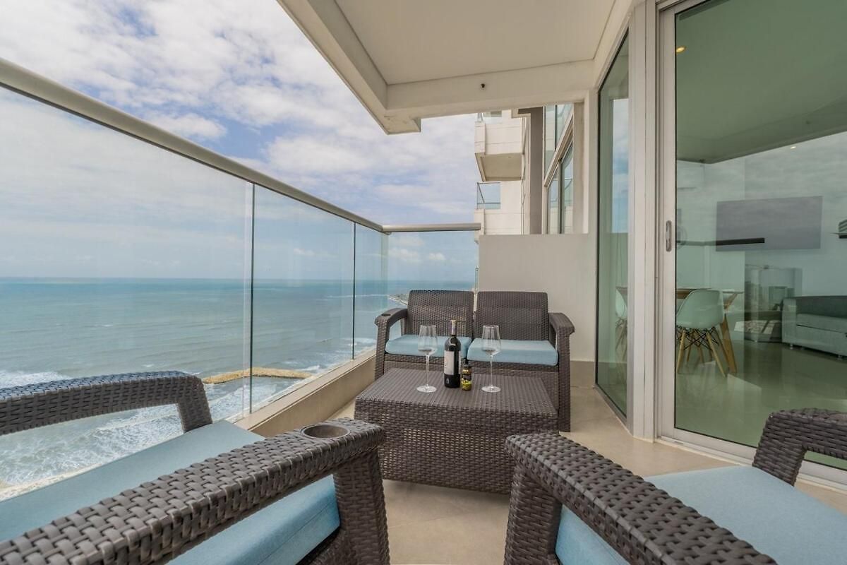 2br Beachfront Murano Elite * Cartagena