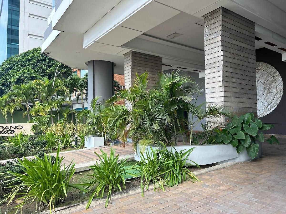 2br Beachfront Murano Elite *