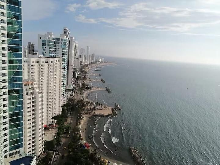 2br Beachfront Murano Elite Apartamento