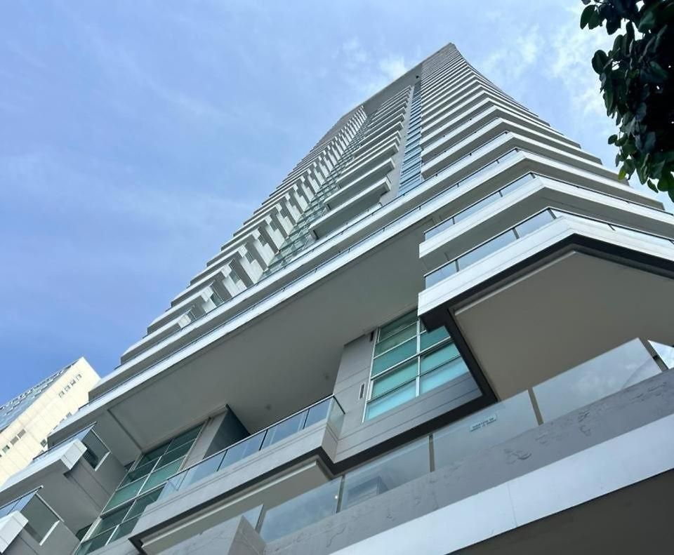 2br Beachfront Murano Elite *
