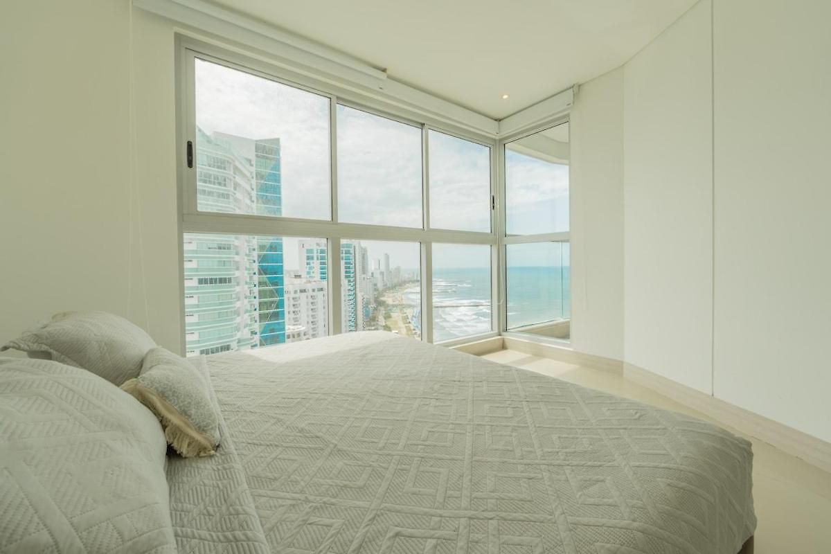 2br Beachfront Murano Elite Cartagena