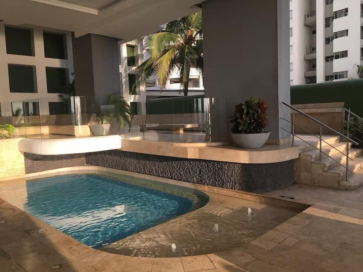 2br Beachfront Murano Elite Apartamento