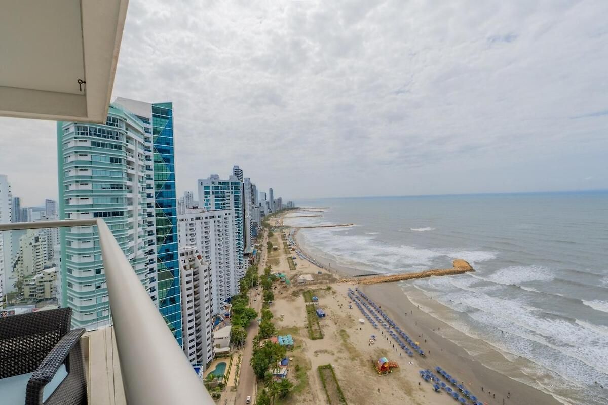 2br Beachfront Murano Elite Cartagena