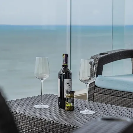 2br Beachfront Murano Elite *