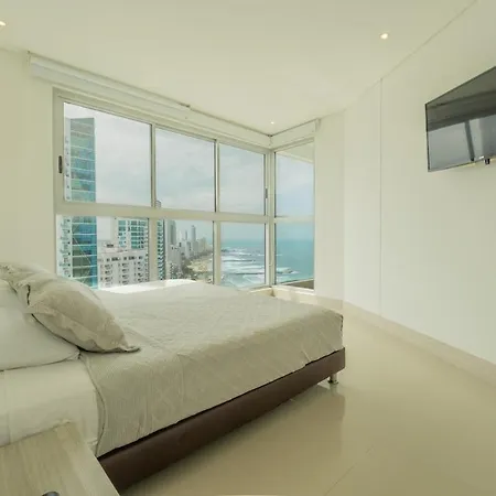 Apartment 2br Beachfront Murano Elite
