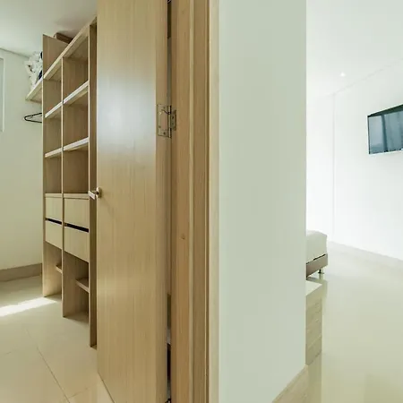 Apartment 2br Beachfront Murano Elite