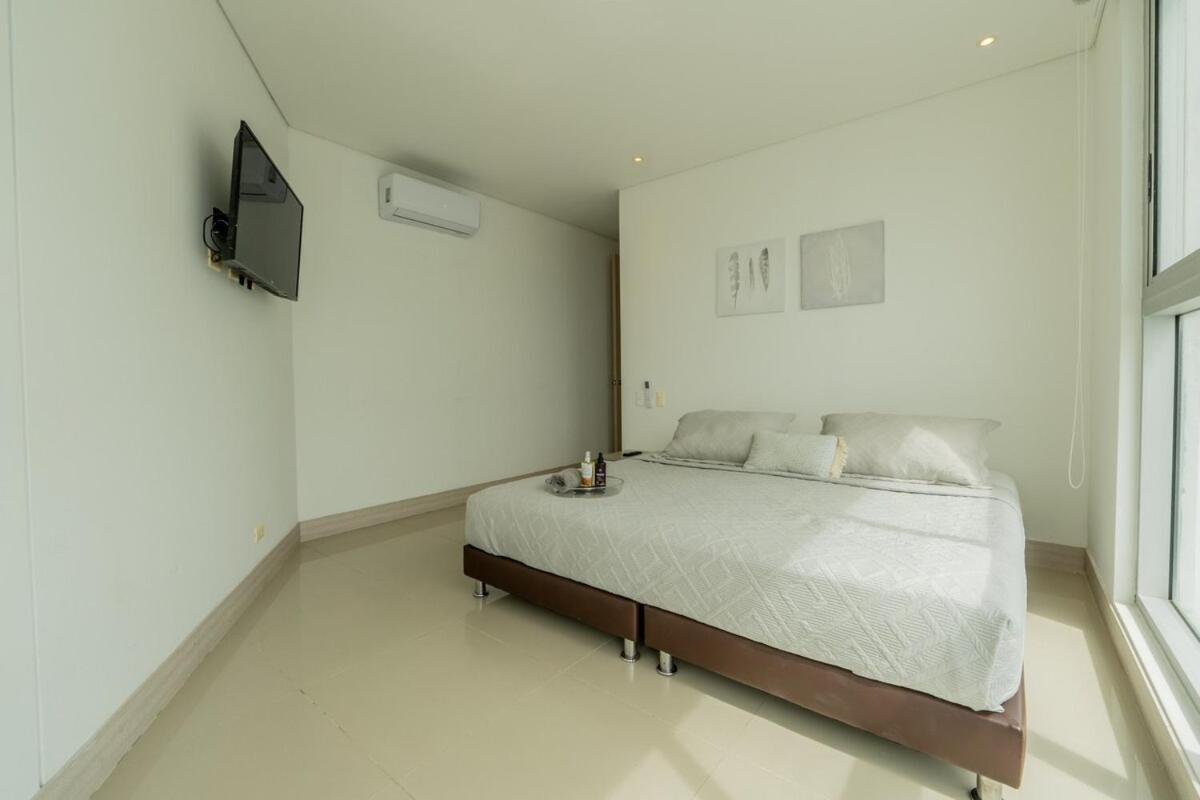 2br Beachfront Murano Elite Apartment Cartagena
